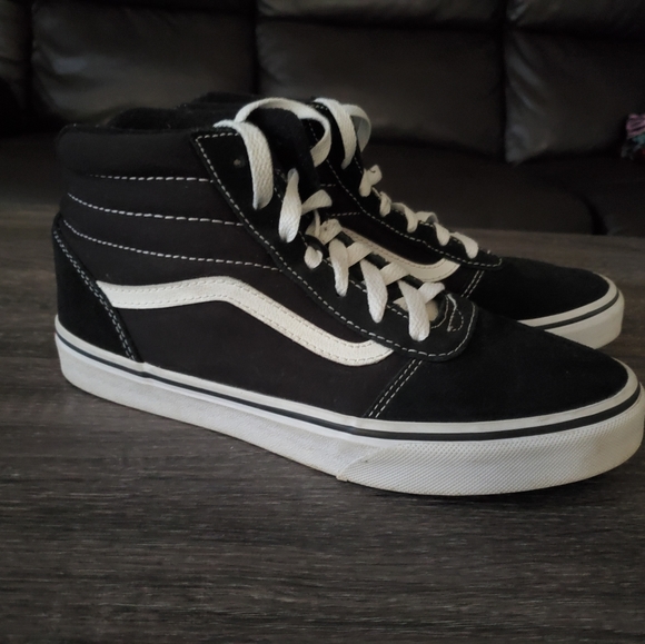 Vans - Picture 1 of 5